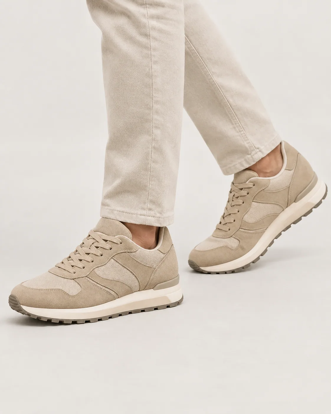 Suede Runner in Sand