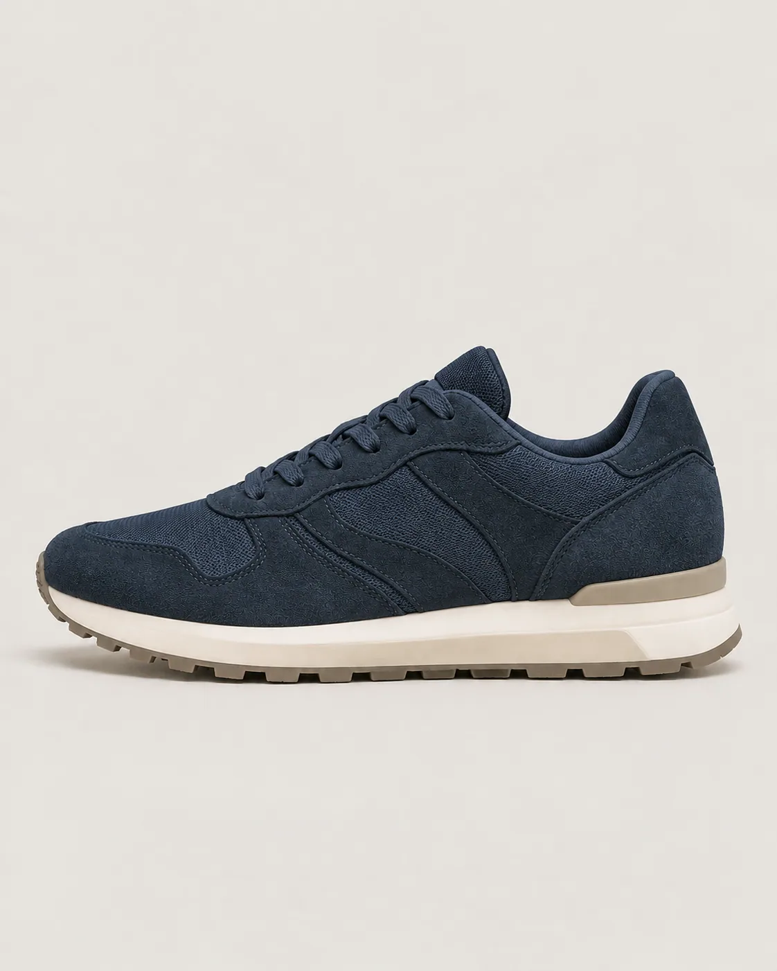 Suede Runner in Navy